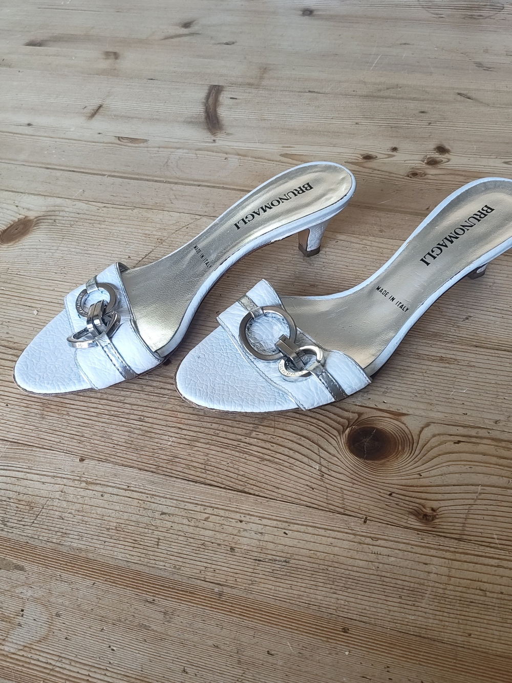 Bruno Magli White LeatherKitten Heel